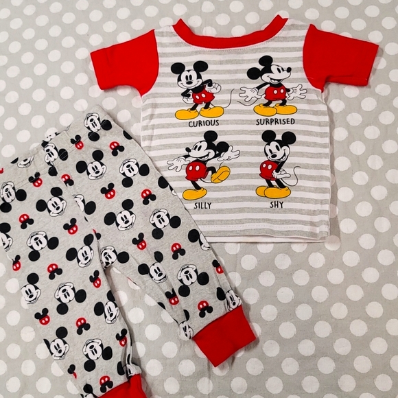 Disney Other - ° SZ 9MO • 2 Piece Pajamas °